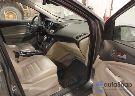 2014 Ford Escape Titanium z USA, uszkodzony, nr VIN 1FMCU0JX5EUC57244